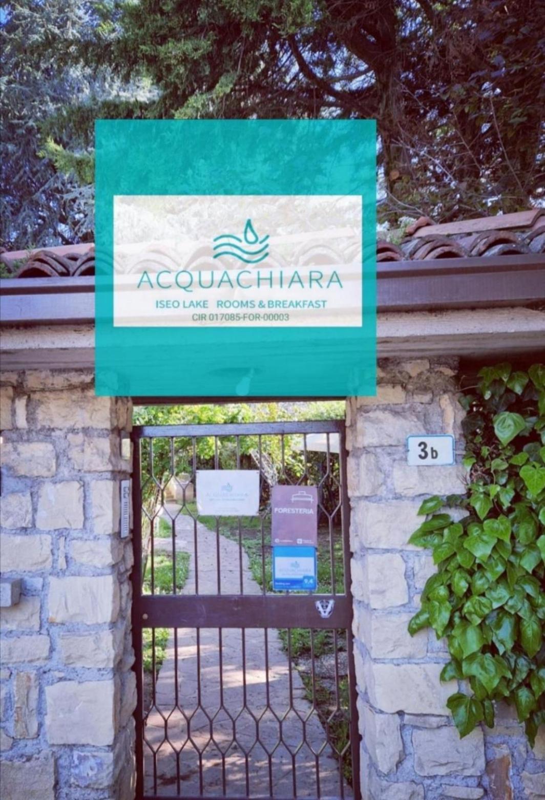 Acquachiara Iseo Deluxe Bed & Breakfast Iseo Center With Garden And Parking Inside Foresteria Kültér fotó